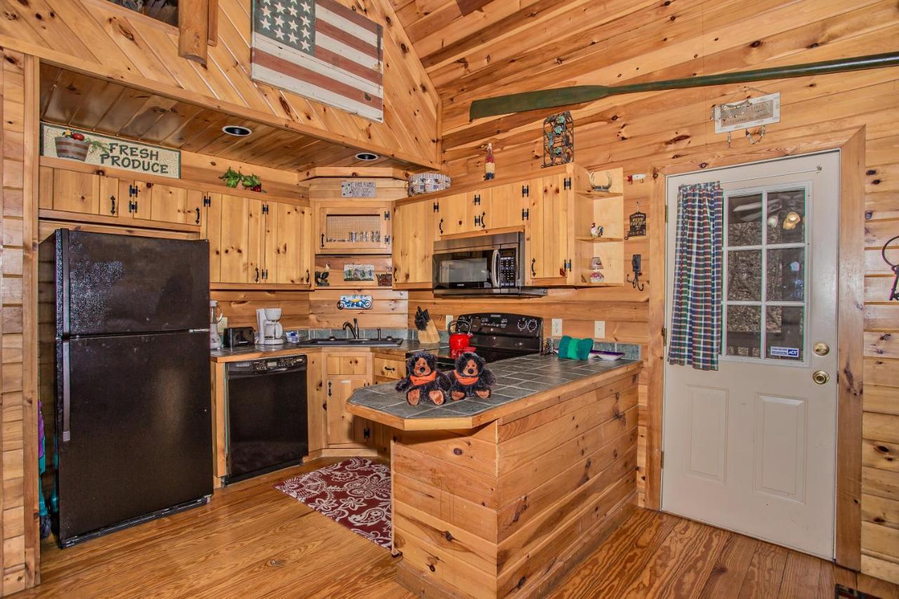 Alpine Joy-Hot Tub, Pond Access ,1089 Of Free Tickets For Each Paid Day, Dollywood And More! Townsend Exterior photo