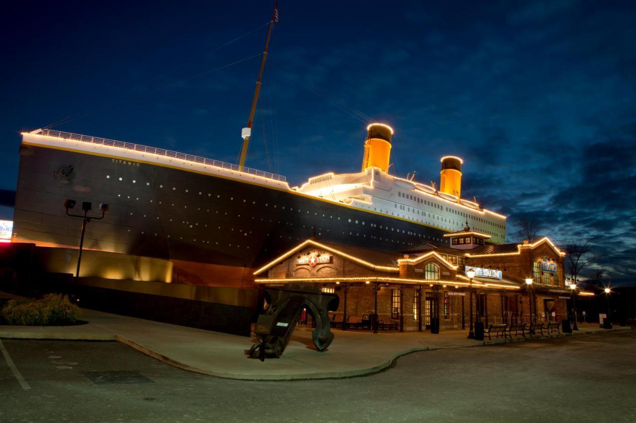 Alpine Joy-Hot Tub, Pond Access ,1089 Of Free Tickets For Each Paid Day, Dollywood And More! Townsend Exterior photo
