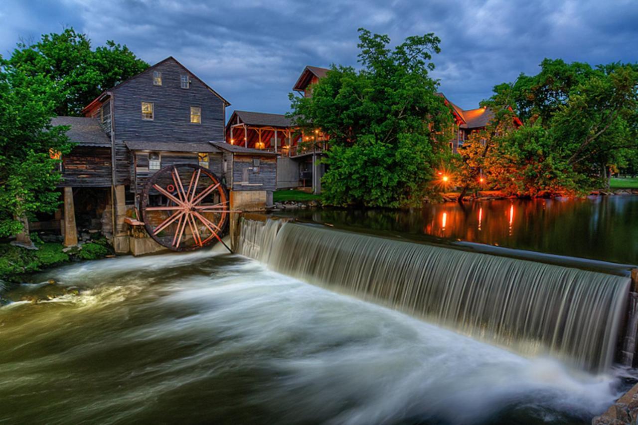 Alpine Joy-Hot Tub, Pond Access ,1089 Of Free Tickets For Each Paid Day, Dollywood And More! Townsend Exterior photo